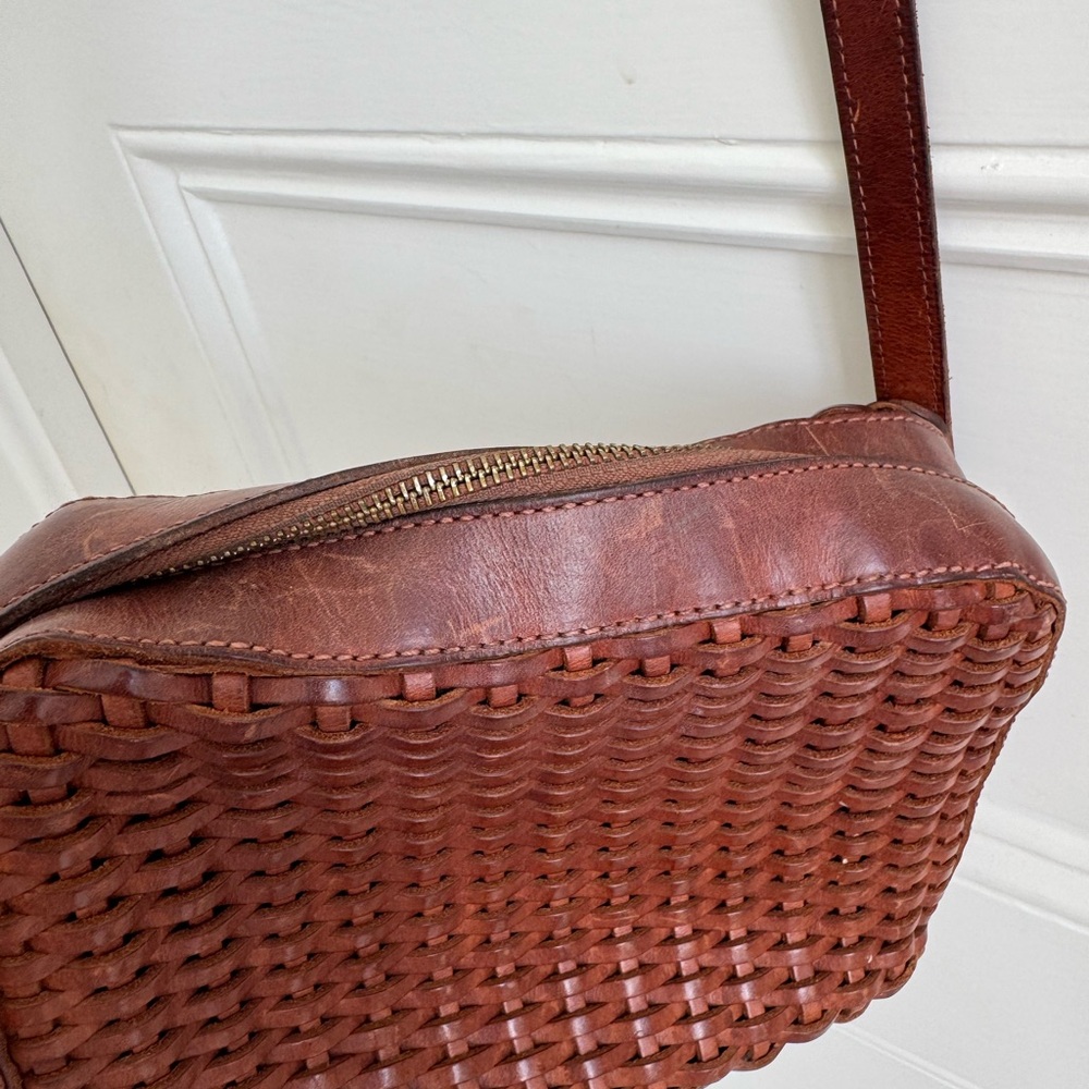 Brown Woven Crossbody Bag - Picture 4 of 5
